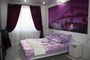 Apartment Purple Manhattan, Zheleznodorozhny, Zheleznodorozhny